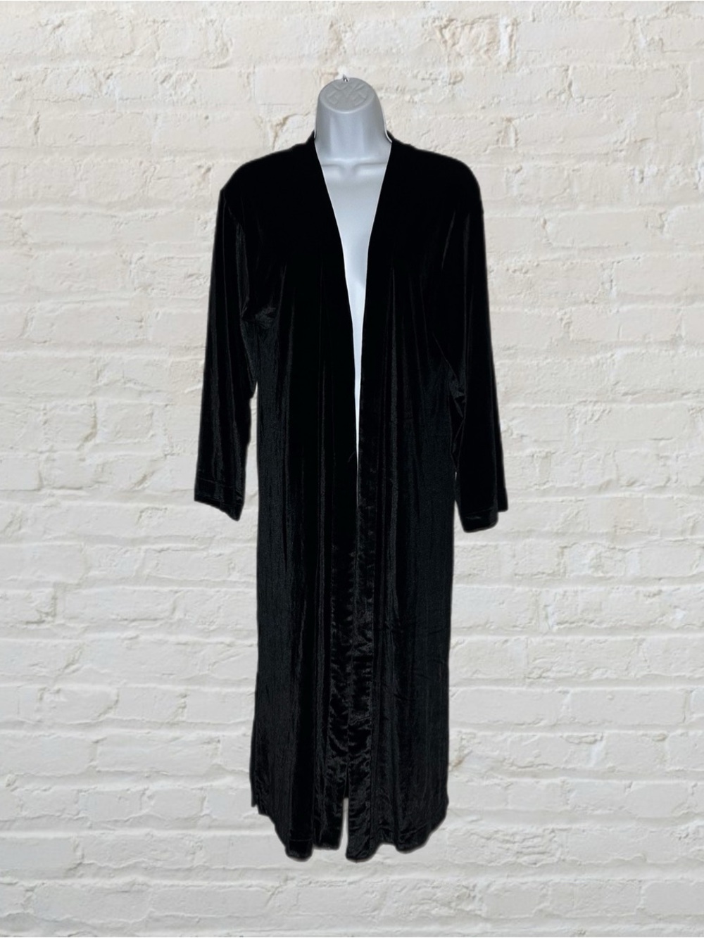 Chaser Black Velvet Long Sleeve Duster Robe Jacket in Women’s Size Small